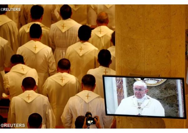 Đức Thánh Cha Nói Với Hàng Giáo Sĩ Phi Luật Tân : « Hãy Trở Nên Nghèo Khó Giữa Những Người Nghèo Khó »