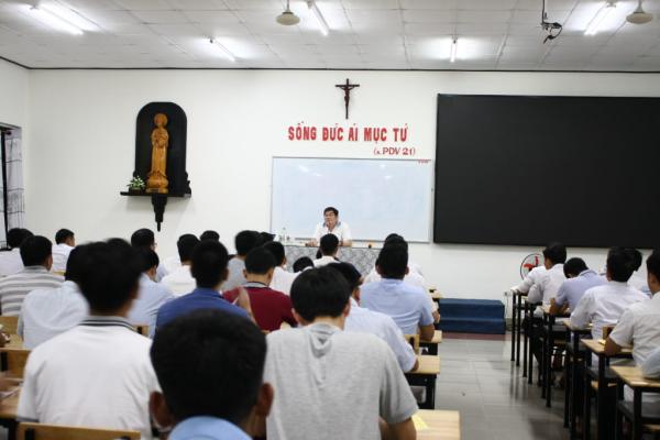 Tĩnh Tâm Năm Đại Chủng Viện Huế: Bài 2: Giáo Lý Đức Tin Gắn Liền Với Kinh Nghiệm Tâm Linh