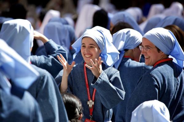 Sứ Điệp Của Hội Đồng Tu Sĩ Pháp Nhân Ngày Đời Sống Thánh Hiến 2013