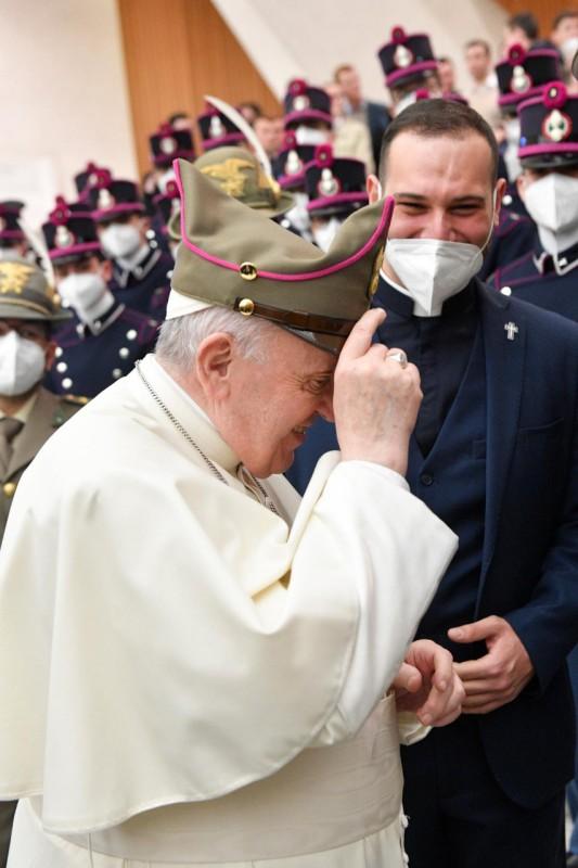 Bài giáo lý về Thánh Giuse: Bài 10. Thánh Giuse và sự hiệp thông các Thánh "không phải các Thánh làm phép lạ"