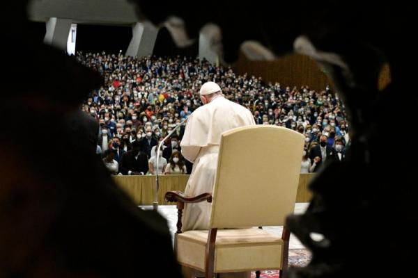 Bài Giáo Lý Của Đức Phanxicô Về Tuổi Già- Bài 3. Tuổi Già, Nguồn Lực Cho Tuổi Trẻ Vô Tâm