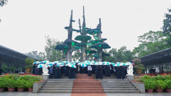 ĐCV Huế: Hành Hương Đức Mẹ La Vang Ngày Đầu Năm Dương Lịch