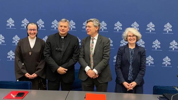 « Hướng Đến Sự Hiện Diện Toàn Diện » : Một Văn Kiện Để Chống Lại « Chế Độ Thuật Toán  Trị »