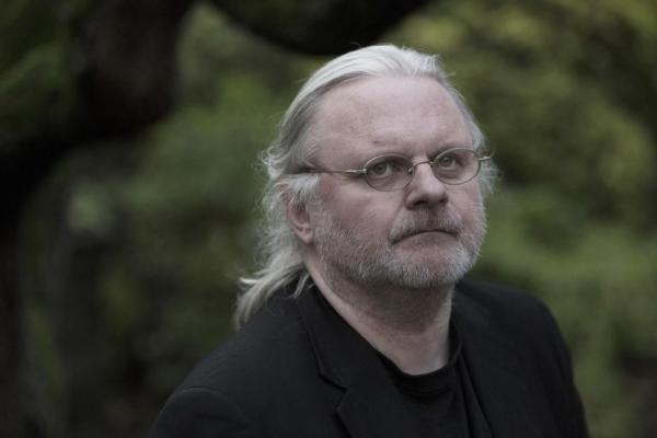 Jon Fosse, Người Đoạt Giải Nobel Văn Chương 2023: “Chính Giữa Cảnh Tối Tăm Tồi Tệ Nhất Mà Thiên Chúa Đã Ở Gần Tôi Nhất”