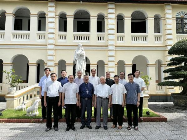 Xuân Bích Việt Nam