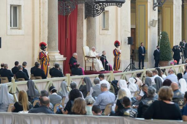 Bài Giáo Lý Về Chữa Lành Thế Giới – Bài 7. Bảo Vệ Ngôi Nhà Chung Và Thái Độ Chiêm Niệm