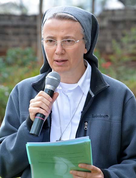 Nữ Tu Simona Brambilla Trở Thành Nữ Tổng Trưởng Đầu Tiên Tại Vatican