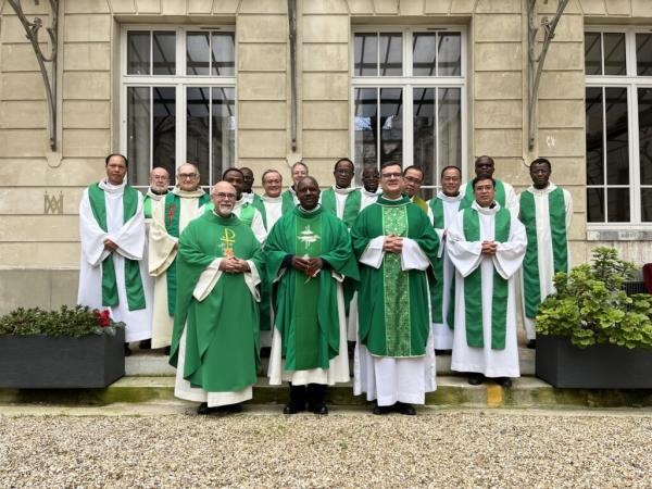 Cha Tryphon Bonga, Tân Bề trên Giám tỉnh Của Các Linh Mục Xuân Bích Tỉnh Pháp