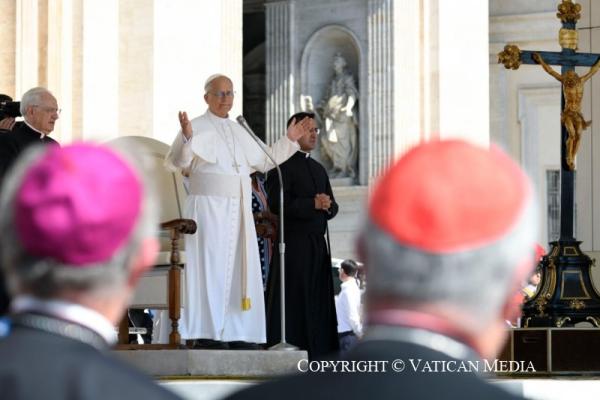 Bài Giáo Lý Năm Thánh 2025. Chúa Giêsu Kitô, Niềm Hy Vọng Của Chúng Ta. II. Cuộc đời Chúa Giêsu. Các Cuộc Chữa Lành. Bài 11. Người Phụ Nữ Băng Huyết Và Con Gái Ông Gia-ia. “Ông đừng sợ, chỉ cần tin thôi!” (Mc 5, 36)