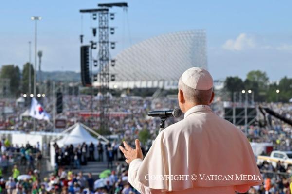 Kinh Truyền Tin Chúa Nhật XVIII Thường Niên Năm C: Một Thế Giới Khác Là Điều Khả Thi
