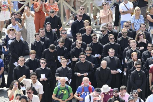 Kinh Truyền Tin Chúa Nhật XXI Thường Niên Năm C: Chúa Giêsu Là Thước Đo Đích Thực Cho Đức Tin Của Chúng Ta