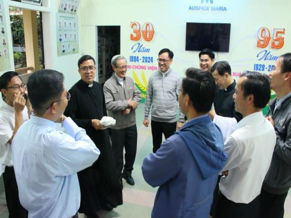 Giao Lưu Thể Thao Giữa Các Cha Cựu Sinh Viên Xuân Bích Và Các Chủng Sinh