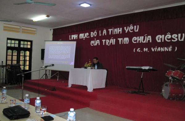 Thánh Gioan Maria Viannê, Người Cho Thấy Căn Tính Thiêng Liêng và Sự Thánh Thiện Của Linh Mục