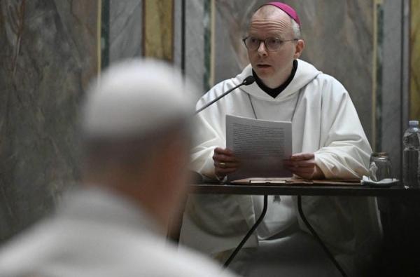 Bài Suy Niệm Thứ Sáu, Linh Thao Mùa Chay Cho Giáo Triều: Đức Cha Varden  Nói Về 'Sự Vấp Ngã Của Hàng Ngàn Người'